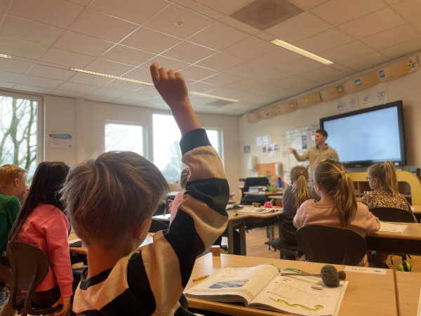 Leerkracht Groep 7/8 De Paadwizer, Parrega